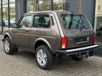 Gebraucht Lada niva 83 PS (61 kW) 2023 Braun SUV