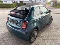 Gebraucht Fiat 500e Icon 86 kW (118 PS) 2023 Colore esterno (ozean grün) Cabrio