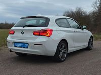 Gebraucht BMW 118 Performance 136 PS (100 kW) 2019 Weiß Kleinwagen