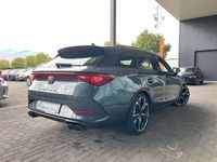 Używany Cupra Leon VZ 300 KM (220 kW) 2024 Szary Sedan/Limuzyna
