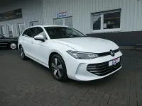 Gebraucht VW Passat Business 150 PS (110 kW) 2025 Weiß Kombi