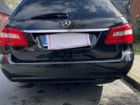 Gebraucht Mercedes E220 170 PS (125 kW) 2010 Schwarz Kombi