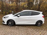 Gebraucht Ford Fiesta ST 200 PS (147 kW) 2019 Weiß Kleinwagen