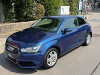 Gebraucht Audi A1 Attraction 122 PS (89 kW) 2011 Blau Kleinwagen