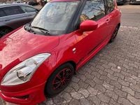 Gebraucht Suzuki Swift 94 PS (69 kW) 2012 Rot Kleinwagen