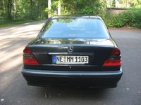 Gebraucht Mercedes C200 102 PS (75 kW) 2000 Schwarz metallic Limousine
