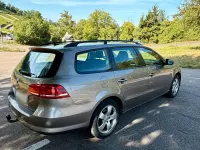 Gebraucht VW Passat 122 PS (89 kW) 2011 Grau Kombi