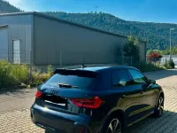 Gebraucht Audi A1 Ambiente 150 PS (110 kW) 2022 Andere farben SUV