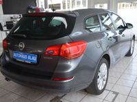 gebraucht Opel Astra Sports Tourer *T-LEDER*ERST 96TKM*PDC*