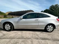 Gebraucht Mercedes C180 143 PS (105 kW) 2003 Silber Coupé