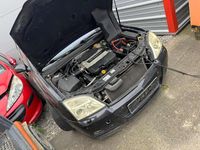 Gebraucht Opel Signum Cosmo 211 PS (155 kW) 2003 Saphirschwarz mi2 Kleinwagen