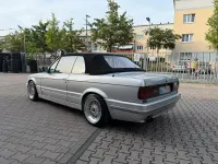 Gebraucht BMW 320 Cabriolet Basis 347 PS (255 kW) 1991 Silber Cabrio