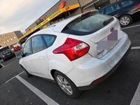 Usata Ford Focus 96 CV (70 kW) 2013 Bianco Station wagon