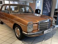 Gebraucht Mercedes W115 95 PS (69 kW) 1974 Byzangold Limousine