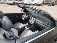 Gebraucht VW Eos Sportline 140 PS (102 kW) 2012 Deep black perleffekt Cabrio