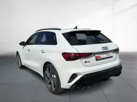 Gebraucht Audi S3 Sport 333 PS (244 kW) 2025 Arkonaweiß Limousine