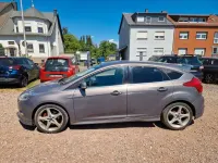 Gebraucht Ford Focus Titanium 182 PS (133 kW) 2013 Braun Limousine