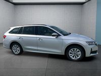 Neu Skoda Octavia 150 PS (110 kW) 2025 Silber Kombi