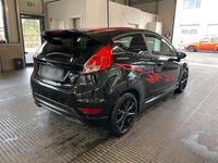 Gebraucht Ford Fiesta 140 PS (102 kW) 2014 Schwarz Kleinwagen