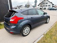 Gebraucht Ford Focus Titanium 101 PS (74 kW) 2014 Grau Limousine