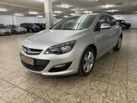 Gebraucht Opel Astra Energy 136 PS (100 kW) 2014 Silber Limousine