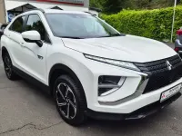 Używany Mitsubishi Eclipse Cross Basis 188 KM (138 kW) 2024 Biały SUV