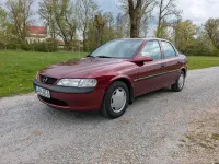 Gebraucht Opel Vectra 101 PS (74 kW) 1997 Rot Limousine