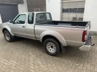 Gebraucht Nissan Navara 133 PS (97 kW) 2003 Silber Pickup