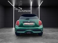 Gebraucht Mini Cooper S Classic 178 PS (130 kW) 2022 British racing green metallic Kleinwagen