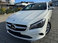 Gebraucht Mercedes CLA180 Shooting Brake 122 PS (89 kW) 2016 Weiß Kombi