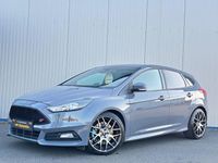 Gebraucht Ford Focus ST 185 PS (136 kW) 2015 Grau Limousine