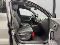 Neu Audi Q2 S-Line 150 PS (110 kW) 2025 Grau SUV