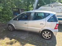Używany Mercedes A190 Elegance 125 KM (91 kW) 2001 Srebrny Minivan