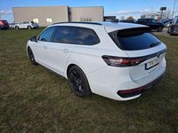 Gebraucht VW Passat R-line 193 PS (141 kW) 2024 Weiß Kombi