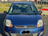 Gebraucht Ford Fiesta Fun X 69 PS (50 kW) 2007 Blau Kleinwagen