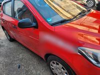 Gebraucht Hyundai i20 85 PS (62 kW) 2013 Rot Kleinwagen