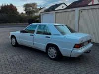 Gebraucht Mercedes 190 160 PS (117 kW) 1990 Weiß Limousine