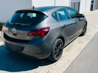 Gebraucht Opel Astra 116 PS (85 kW) 2010 Grau Limousine