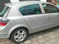 Gebraucht Opel Astra 116 PS (85 kW) 2009 Silber Limousine
