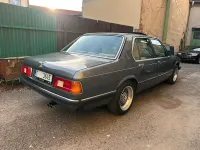 Używany BMW 732 198 KM (145 kW) 1985 Szary Sedan/Limuzyna