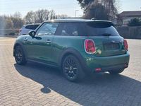 Gebraucht Mini Cooper 135 kW (184 PS) 2023 British racing green metallic (metallic) Kleinwagen