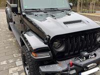 Käytetty Jeep Gladiator 264 HP (194 kW) 2022 Musta Nouto