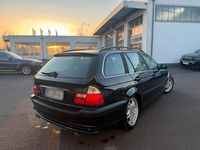 Gebraucht BMW 320 170 PS (125 kW) 2001 Schwarz Kombi