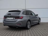 Gebraucht BMW 330 Performance 245 PS (180 kW) 2023 Skyscraper grau metallic Kombi