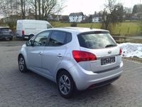 Gebraucht Kia Venga DREAM-TEAM Edition 125 PS (91 kW) 2017 (kcs) sparklingsilber met. Kleinwagen