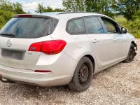 Gebraucht Opel Astra 110 PS (80 kW) 2011 Silber Kombi