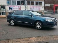 Gebraucht VW Passat 140 PS (102 kW) 2007 Blau Limousine