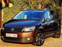 Gebraucht VW Touran Cup 140 PS (102 kW) 2015 Toffeebraun metallic Van / Kleinbus
