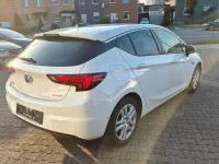 Gebraucht Opel Astra 105 PS (77 kW) 2015 Weiß Limousine
