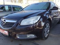 Gebraucht Opel Insignia Edition 160 PS (117 kW) 2011 Braun Kombi